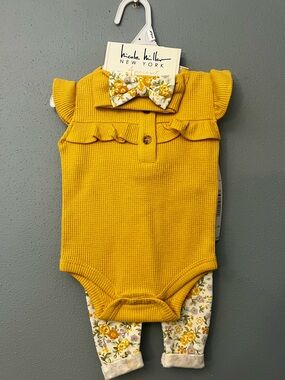 NWT Nicole Miller 4-Piece Set